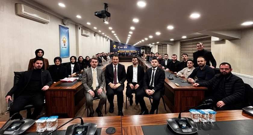 AK Parti Sakarya İl Gençlik Kolları’ndan Önemli Buluşma