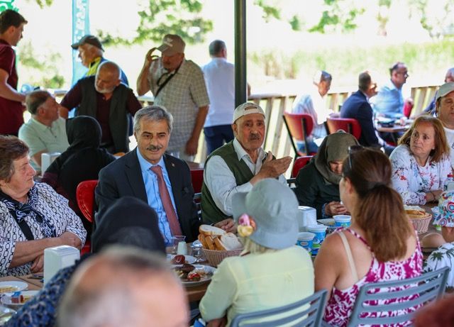Başkan Alemdar, Karasu’nun Çınarlarıyla Acarlar Longozu’nda Buluştu