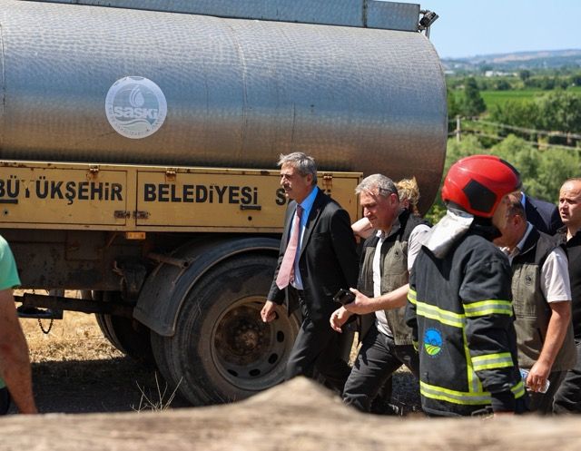 Yangın Kontrol Altına Alındı, Soğutma Çalışmaları Devam Ediyor