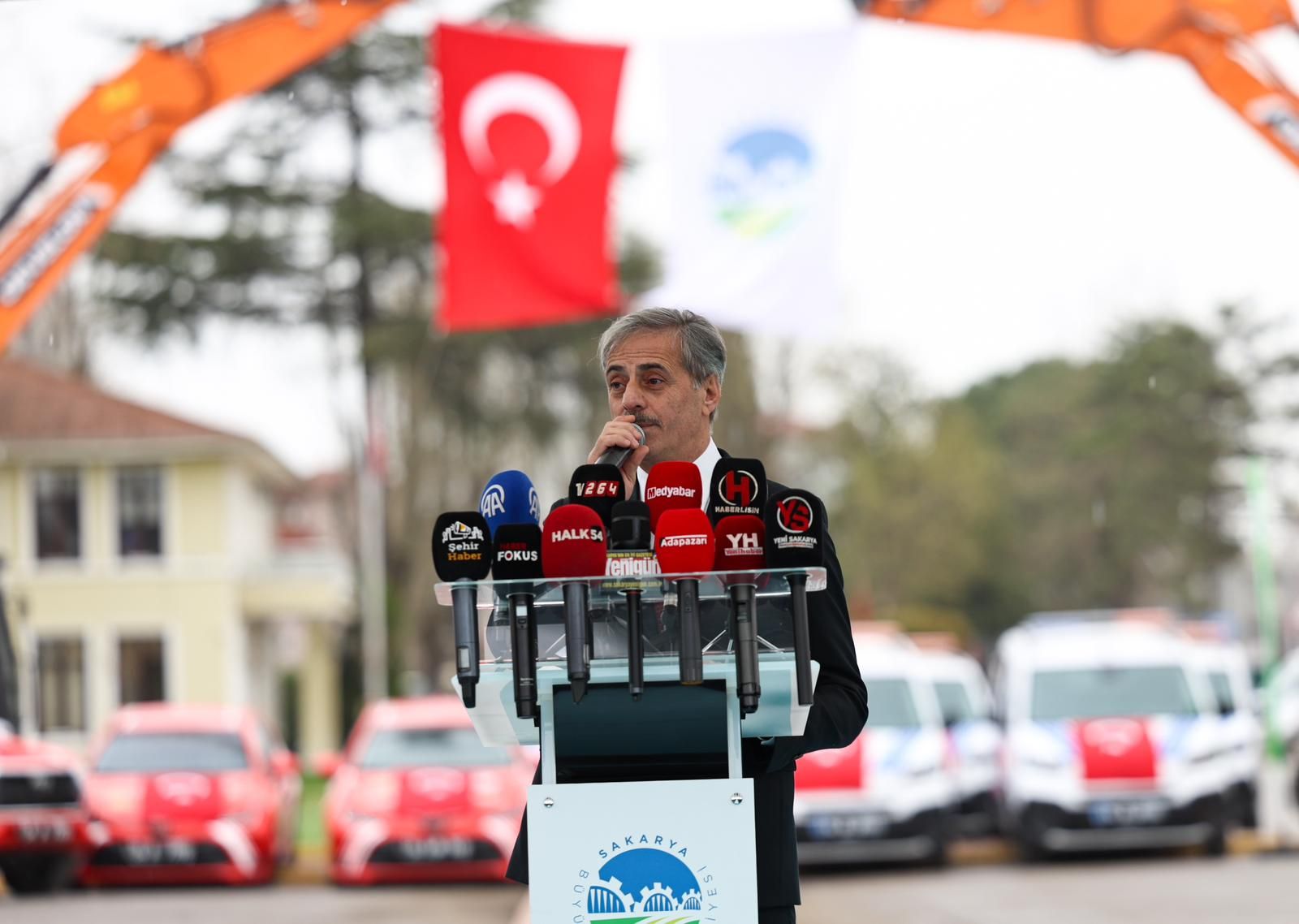 Sakarya’ya hizmet için 484 milyon TL ile 59 araçlık dev yatırım