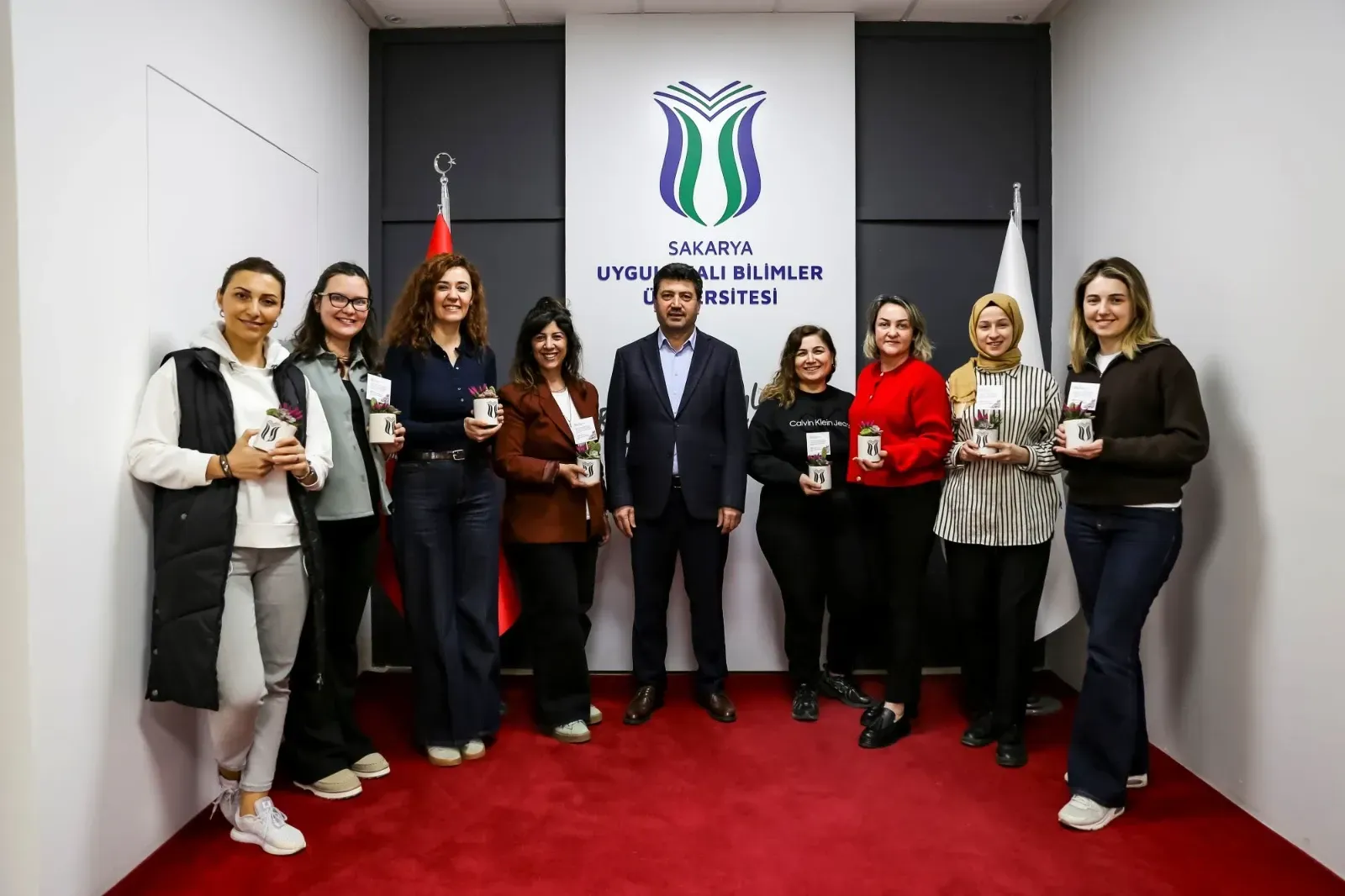 Rektör Sarıbıyık kadın personelin gününü kutladı