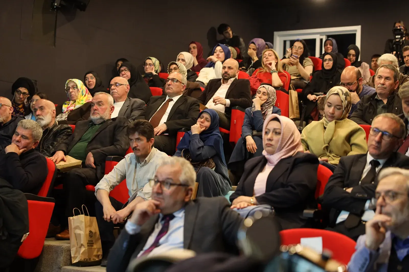 OSM’de vefa gecesi: Özdeyiş Yazarı Selahattin Şimşek eserleriyle anıldı