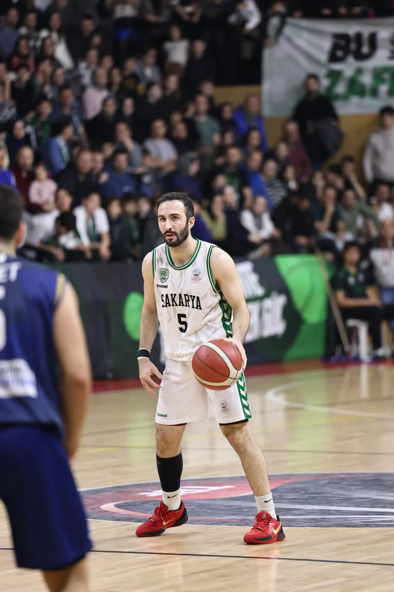 Büyükşehir Basketbol şampiyonluk kupası için parkeye çıkıyor